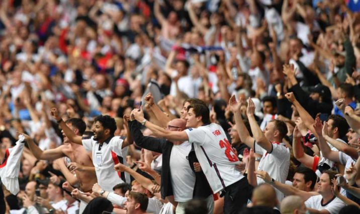 Người hâm mộ tuyển Anh yêu cầu UEFA cho đá lại trận chung kết Euro 2020