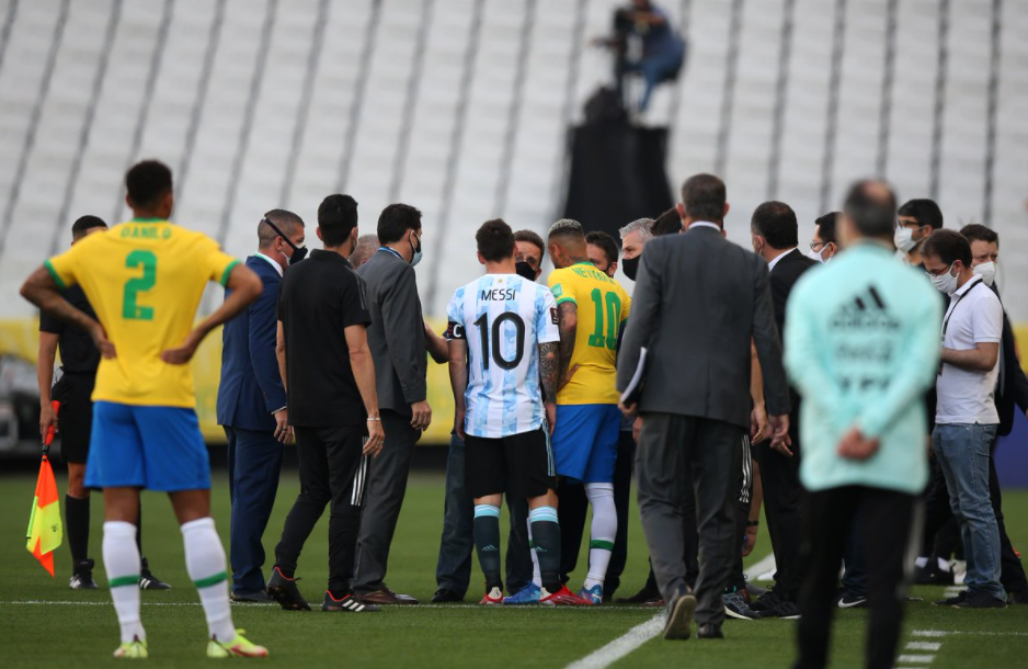 Brazil gửi yêu cầu trừng phạt Premier League lên FIFA