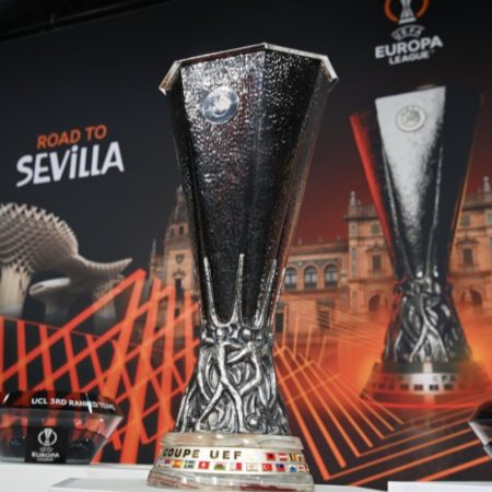 Kết quả lễ bốc thăm Europa League mùa giải 2021/2022