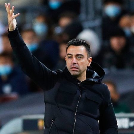 Xavi nói gì sau thất bại của Barcelona?