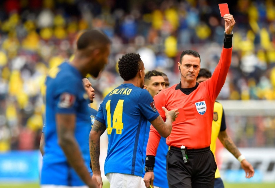 Diễn biến trận cầu bạo lực giữa Ecuador vs Brazil tại vòng loại World Cup 2022