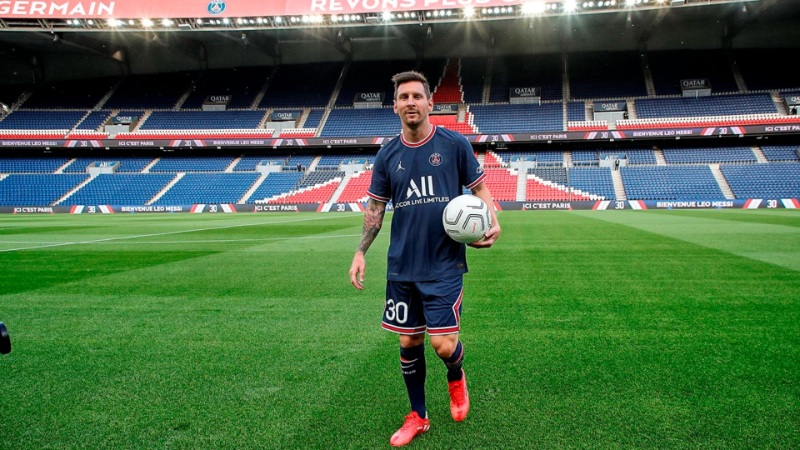 Messi chốt tương lai với PSG
