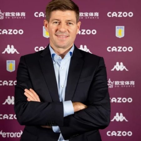 Steven Gerrard sẽ xây dựng lại đội hình của Aston Villa trong mùa hè này