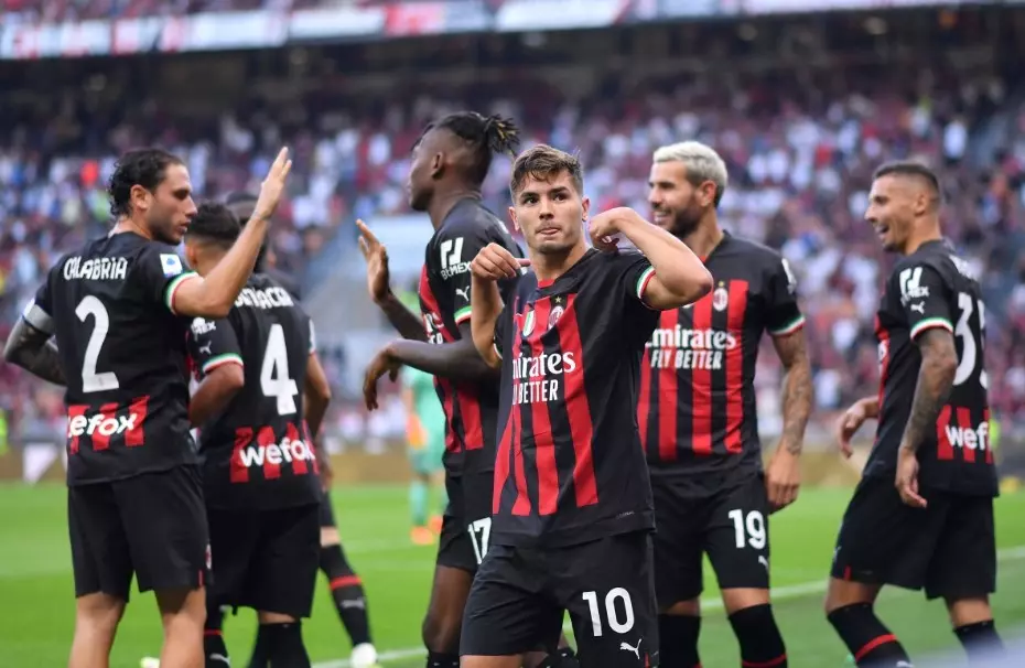 AC Milan đang là ứng cử viên số 1 cho chức vô địch Serie A