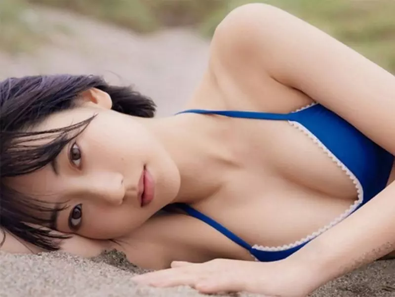 Mẫu nữ Nhật Bản sở hữu thân hình quyến rũ với làn da trắng mịn  