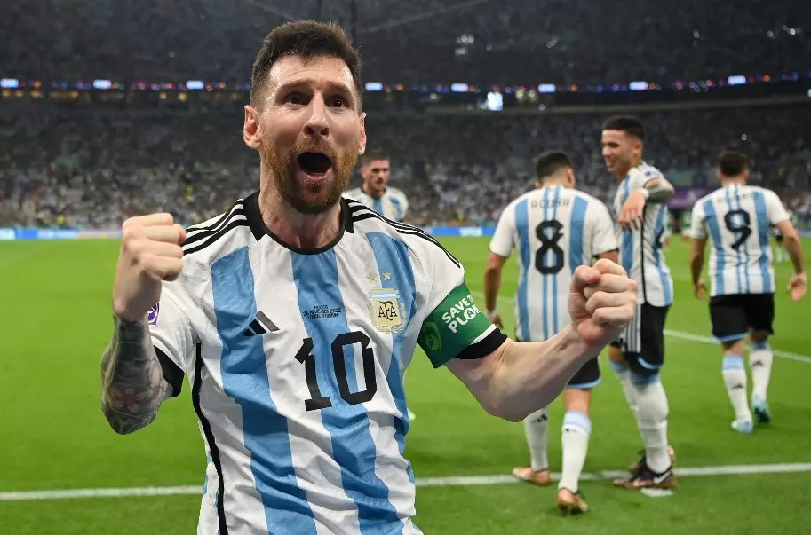 Messi ghi bàn giúp Argentina đánh bại Mexico