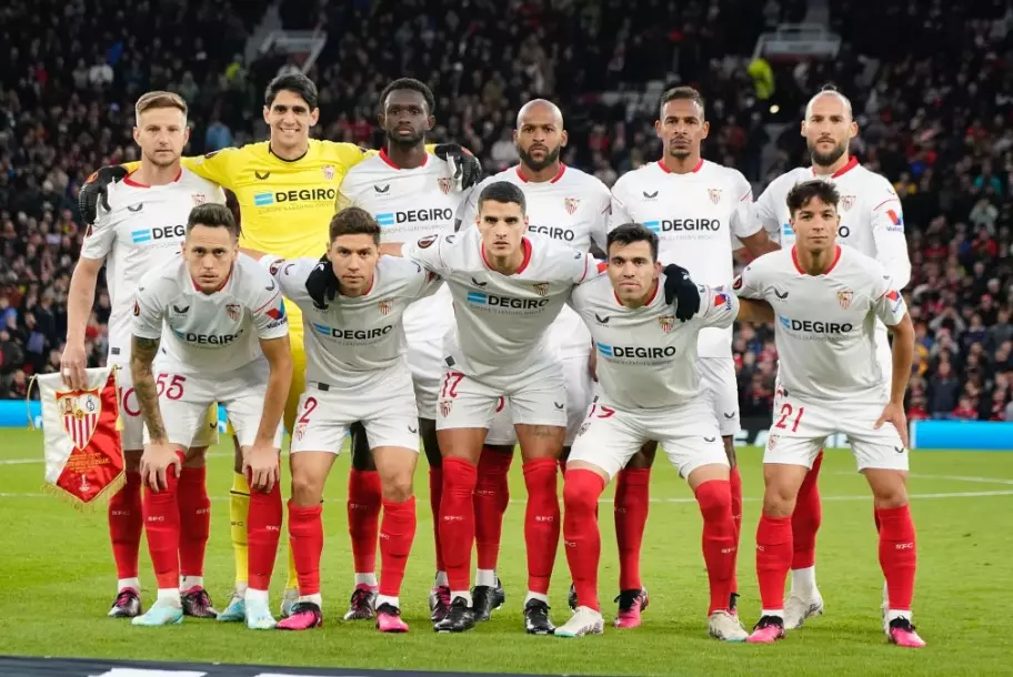 Sevilla hiện đang đứng ở vị trí thứ 13 trên bảng xếp hạng La Liga